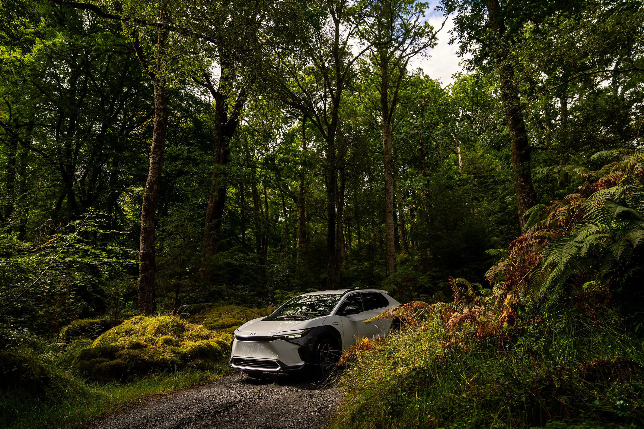 BZ4X car photographer