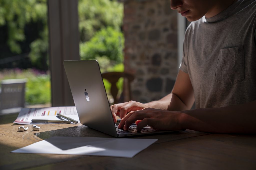 apple working from home